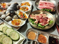 -围炉肉舍丹东海鲜烤肉·烤活鳗(步行街店)