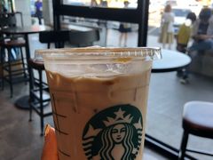 -星巴克(G15苏通大桥服务区西区)