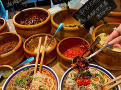 -云阿蛮云南生烫牛肉米线(奉贤路店)