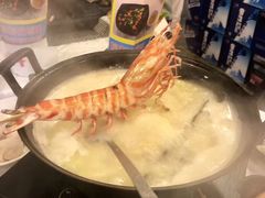 -鲜入围煮花胶鸡海鲜火锅