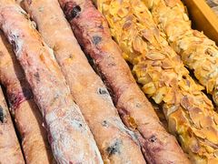 -巴黎优朵烘焙馆(菱角湖壹号店)