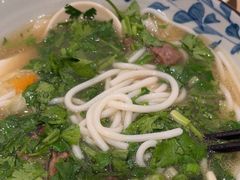 -鑫花溪牛肉米粉(凤凰街创始总店)