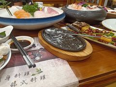 -青瓦餐厅·生鱼片·韩园烤肉(西塔店)