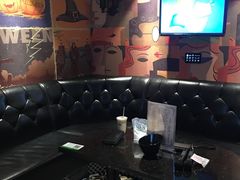 -环球梦主题KTV(曲阳生活购物中心店)