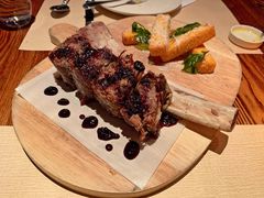 牛肋排配玉米条-Mercato莫卡多露台餐厅与酒吧(K11店)