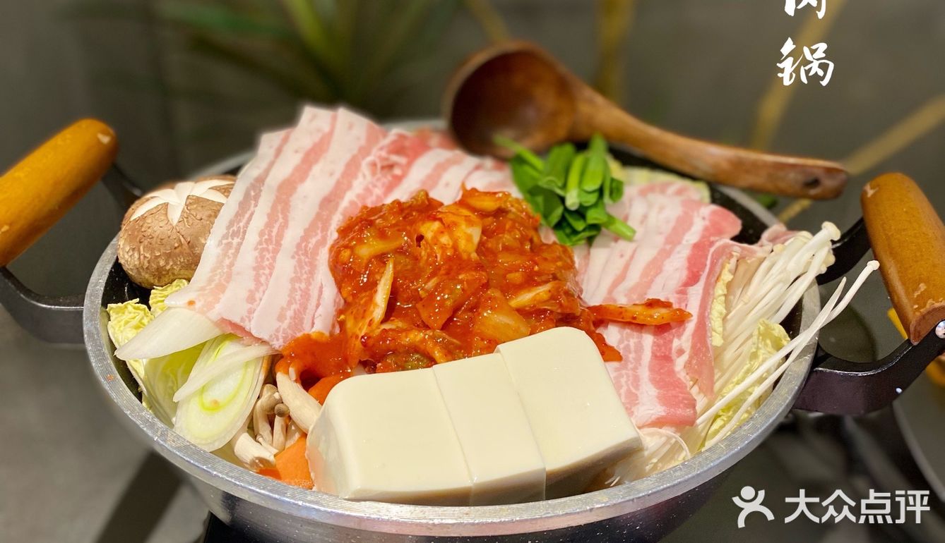 喝喝小酒撸个串•这家烤场挺赞的呀