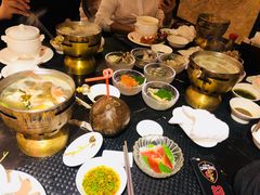 -半岛翡丽海鲜自助餐厅(观风亭店)