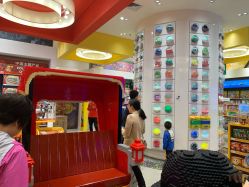 -乐高品牌旗舰店(人民广场店)