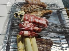 -喜悦小串丹东小黄牛海鲜烧烤大排档(民主广场店)
