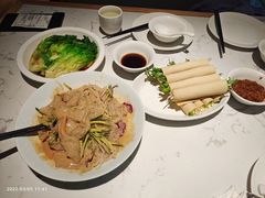 -关东小磨东北菜(漕河泾印象城店)