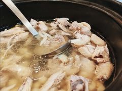 -东椰·海南椰子鸡火锅(朝阳门店)