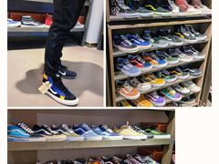 -王府井奥莱临潼小镇(临潼店)