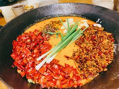 青年火锅头号种子锅底-周幺妹重庆老火锅(银泰城总店)