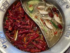 -大芊金重庆串串火锅(南京路店)