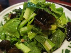 小白菜拌木耳-聚首堂·特色小吃·肘子(什刹海德胜门店)