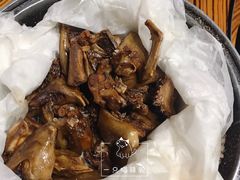 秘制盐焗乳鸽-侠成水上农庄(工业大道店)