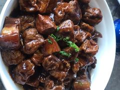 油豆腐红烧肉-东滩湿地公园观海楼餐厅