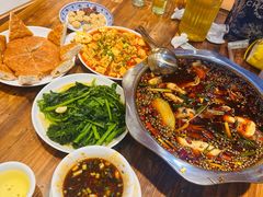 -乡土特色.冷锅鱼.牦牛肉汤锅