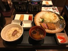 -牛かつもと村(原宿店)