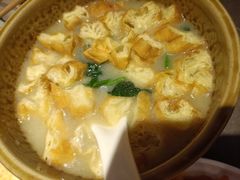 老济南甜沫-闫府私房菜·百年鲁菜(恒隆店)