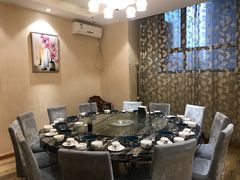 -何鲜菇火锅(大营盘店)