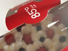 -85度C(生甜甜圈研究工坊·上海松江人民北路店)