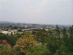 -神光山国家森林公园