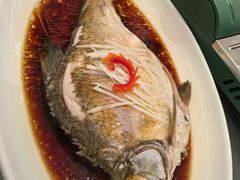 头牌清蒸武昌鱼-湖锦酒楼·32年地道湖北菜(光谷店)