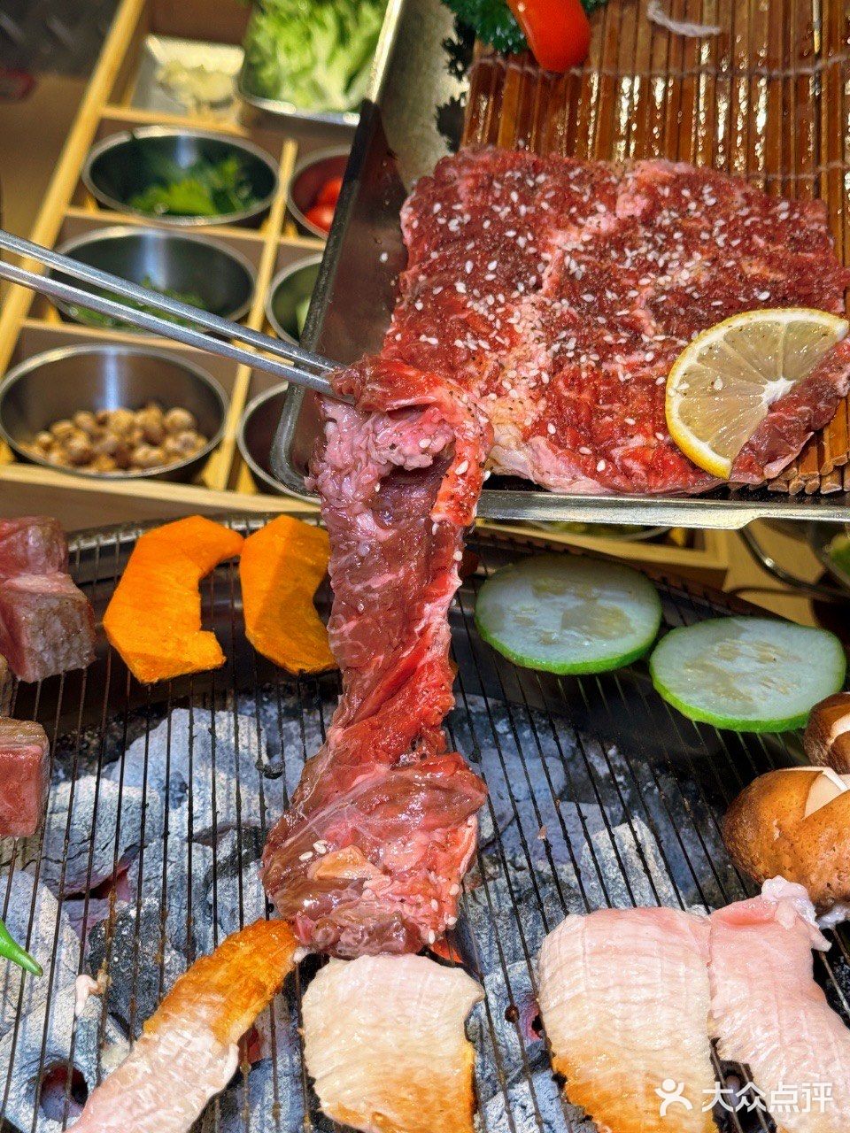 下雪的重庆，感受这口蜂蜡五花肉带来的快乐！