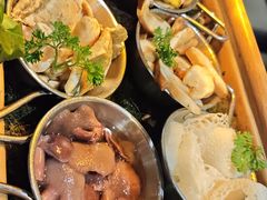 -一朵菌·野生菌探索家火锅(南亚店)