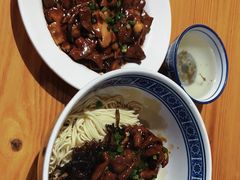 -沪西老弄堂面馆(定西路店)