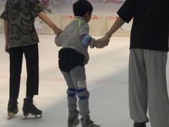 -全明星滑冰俱乐部(万象城店)