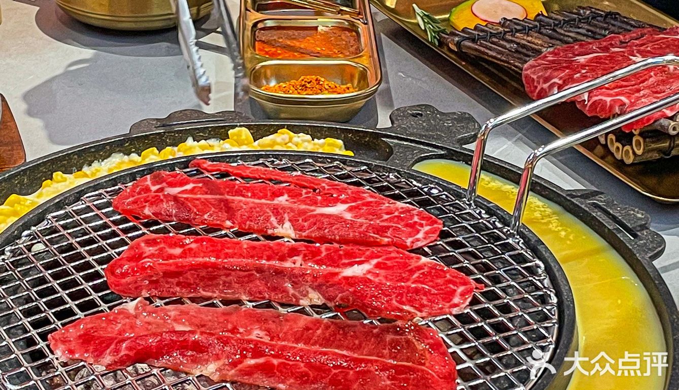 轻烧·韩式炭烤牛肉专家，好吃到我想去个100次！