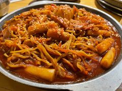 炒年糕-姜虎东白丁烤肉(恒隆广场店)