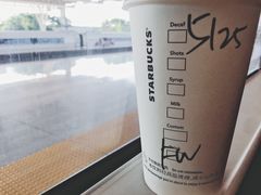 flat&nbsp;white-星巴克(上海虹桥站2A检票口)