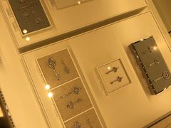 -Tiffany & Co.蒂芙尼
(杭州大厦店)