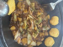 -粘豆包柴火铁锅炖
