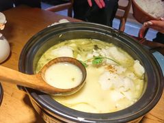 -九锅一堂酸菜鱼(学府凯德店)