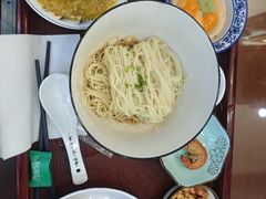 -百年老字号·观振兴蟹黄面·三虾面·苏式面(观前街富仁坊巷店)