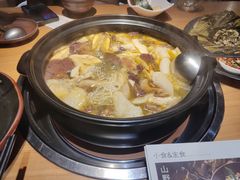 -一朵菌·野生菌探索家火锅(南亚店)