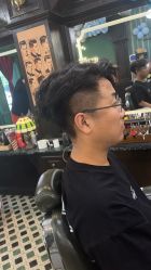 -海文先生国潮烫染男士理发馆