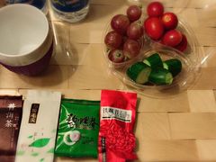 -喜鹊愉家酒店(郑州曼哈顿博览中心地铁站店)