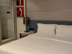 -曼骊酒店(深圳南山海岸城店)