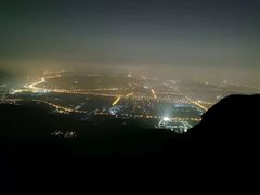 -鬼笑石后山停车场
