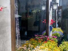 -小草屋轰趴馆别墅派对新场团建家庭聚会