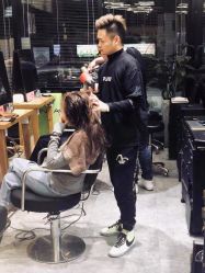 -艾米莉 烫染沙龙