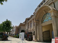 -王府井奥莱临潼小镇(临潼店)