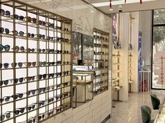 -世纪大明眼镜·林德伯格·蔡司官方授权店(武昌旗舰店)