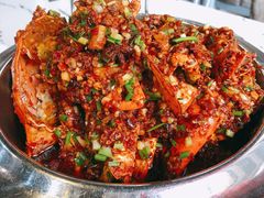 -凤凰路何眼镜香辣蟹(花果园店)