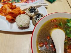 -小杨生煎(浦江欢乐颂店)